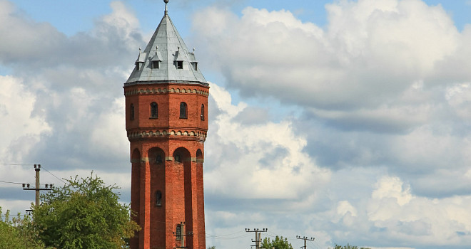 Владелец музея мусора из Калужской области купил башню в Знаменске за 2,15 млн руб.
