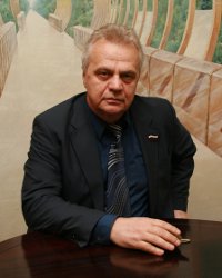 Валерий Макаров