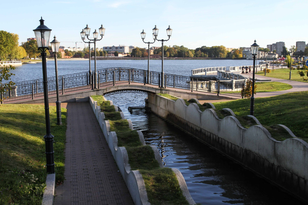 IMG_3939 верхнее озеро, набережная.jpg