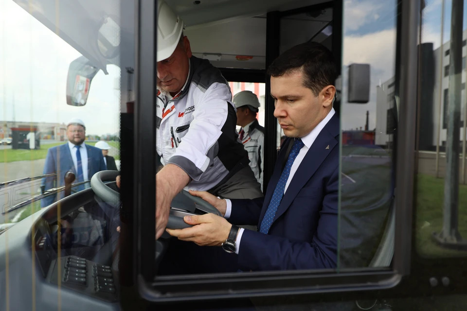 алиханов2.jpg