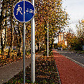 P1010618_судостроительная,балтрайон,велодорожка,пешеходная дорожка,ремонт улицы,дорожный знак.jpg